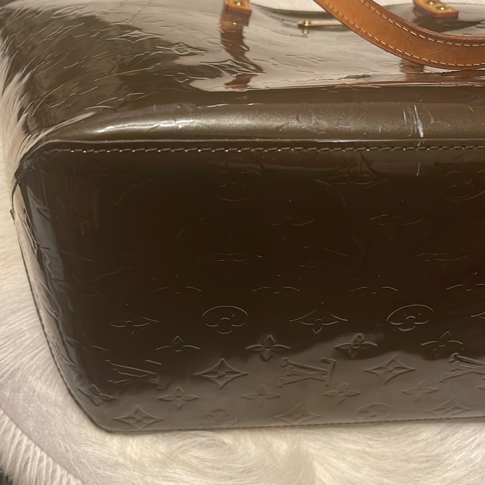 Louis Vuitton Bellevue Handbag View 6
